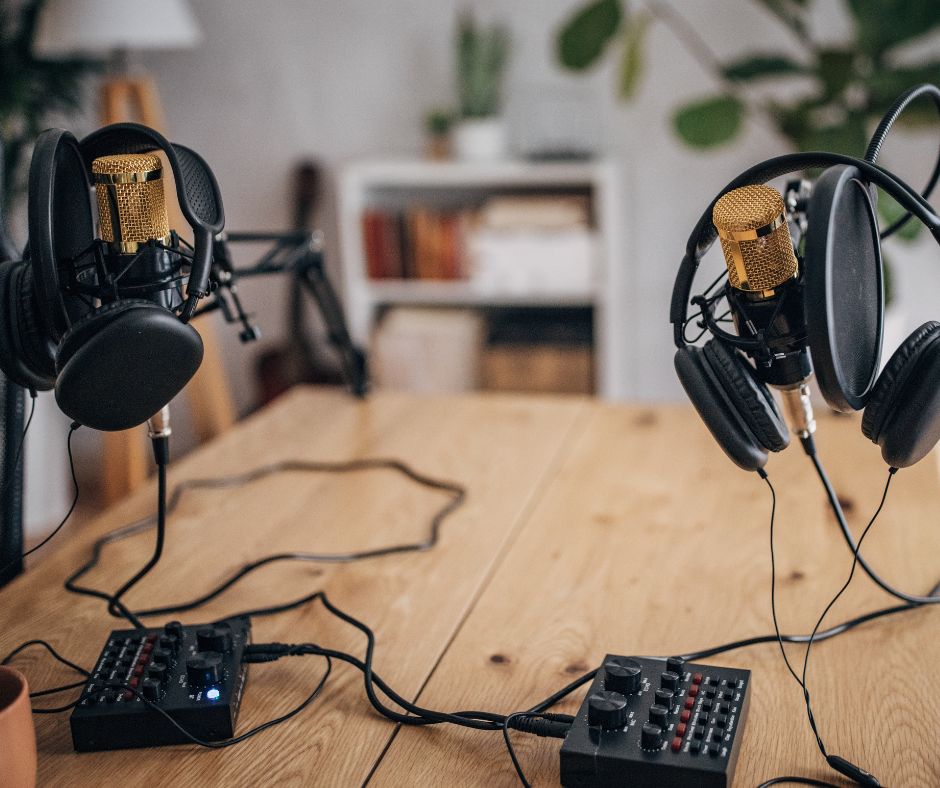 Audio & Visual Trends: Podcasts and Livestreaming blog, podcast equipment, headphones, microphones, audio & visual applications, broadcast applications, RJS Electronics Ltd