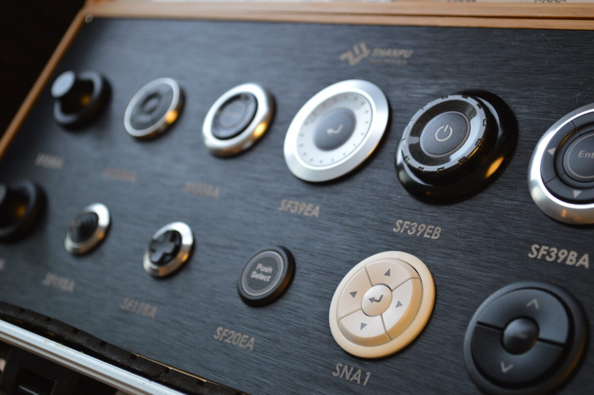 Navigation switches, automotive, rjs electronics ltd